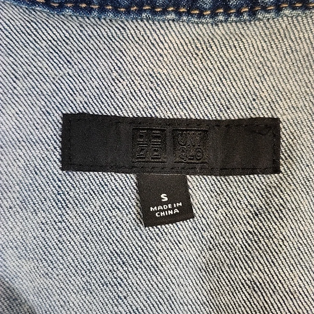 Uniqlo Dark Wash Denim Jacket Size S